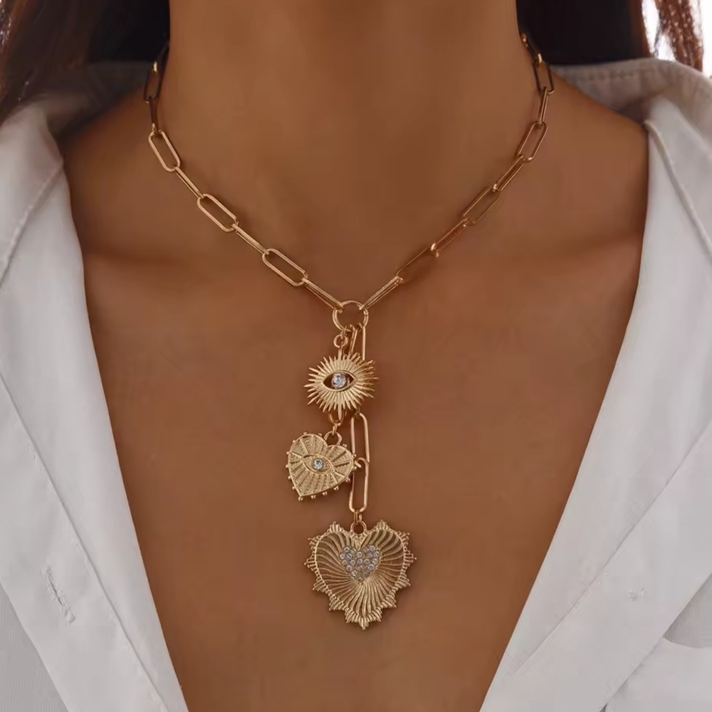Gold Heart Pendant Necklace